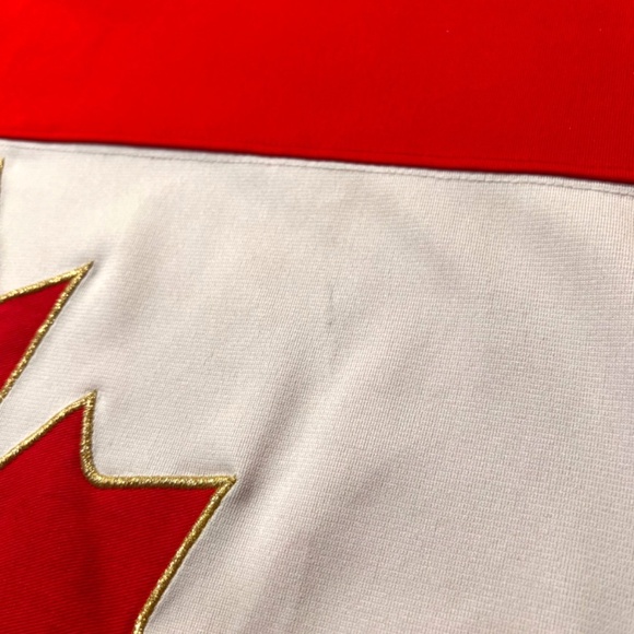 Nike Team Canada IIHF 2014 Sochi Winter Olympics Hockey Jersey L - Picture 8 of 9